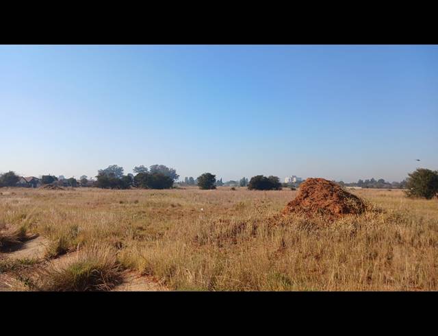 8,908M² VACANT LAND FOR SALE IN UNITAS PARK